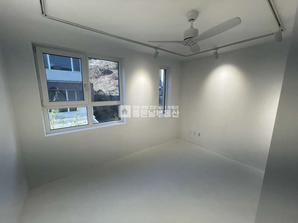 경기 광주시 능평동 522-21 (수레숲 타운하우스) 21동 ㅣ월세안고매매ㅣ올리모델링ㅣ풀옵션ㅣ채광 좋은 실속 매물ㅣ 매매 매물번호 11274 사진 3